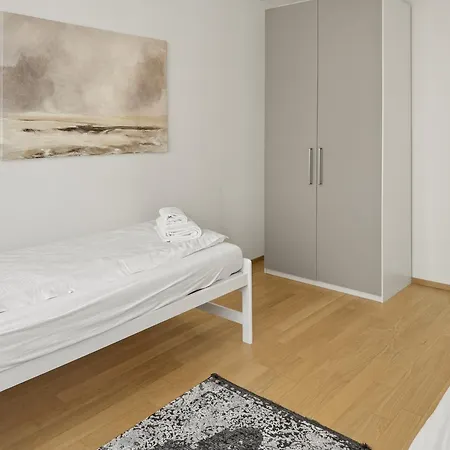 2br Flat In The Center - West 12 Apartament *