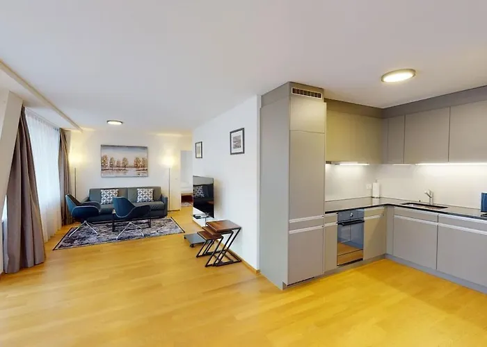 2br Flat In The Center - West 12 Apartment