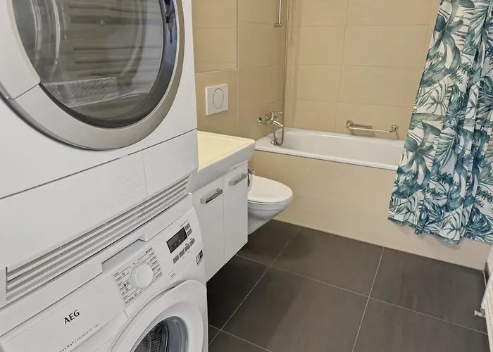 Daire 2br Flat In The Center - West 12 *