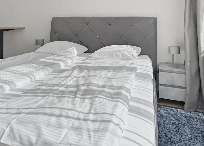 2br Flat In The Center - West 12