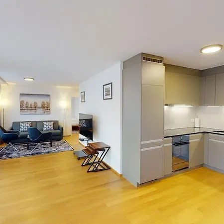 2br Flat In The Center - West 12 Апартаменты