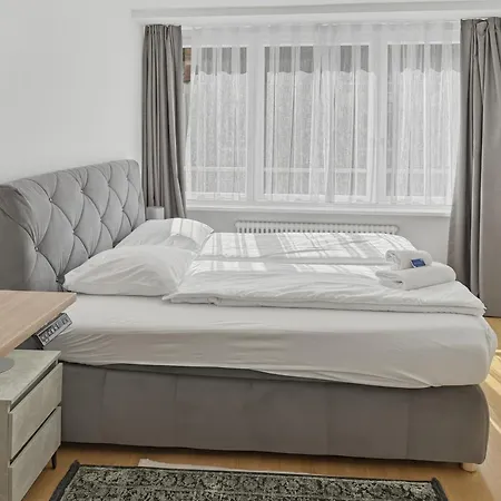 Apartmán 2br Flat In The Center - West 12