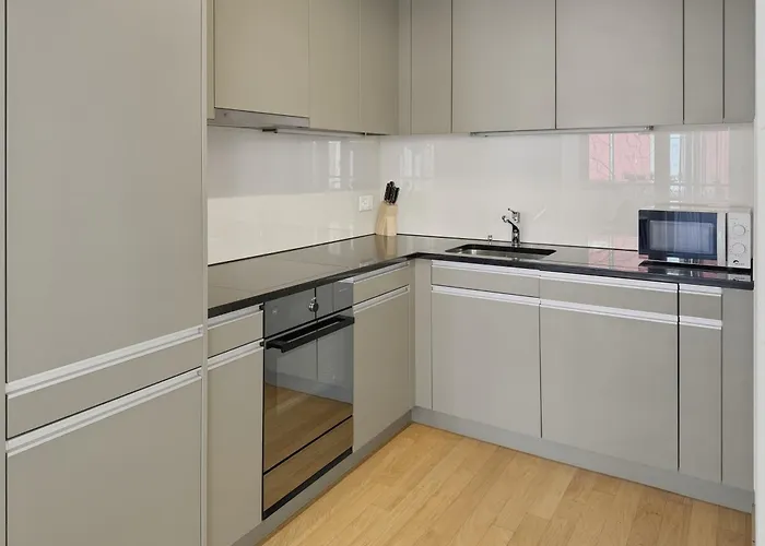 2br Flat In The Center - West 12 Curych