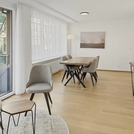 2br Flat In The Center - West 12 Apartment